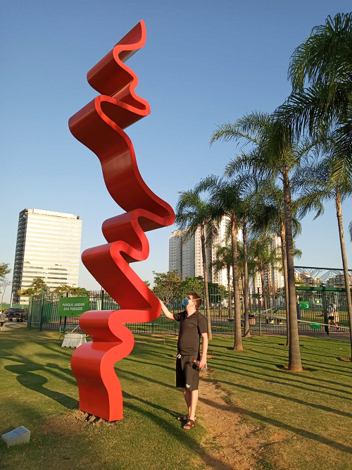 O céu é o limite.
Pedro Rosengarten no Parque das Perdizes. São Paulo